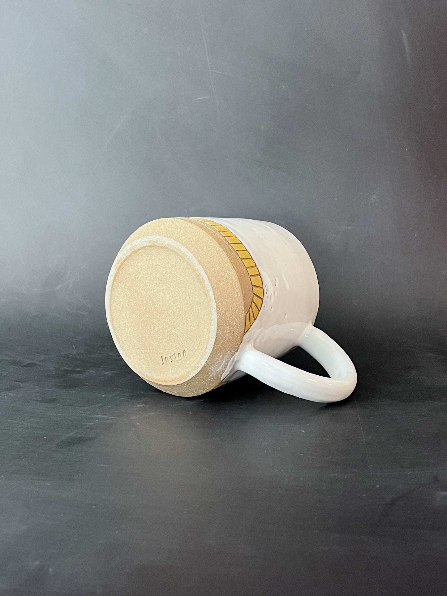 Mug - White/Yellow- 18oz